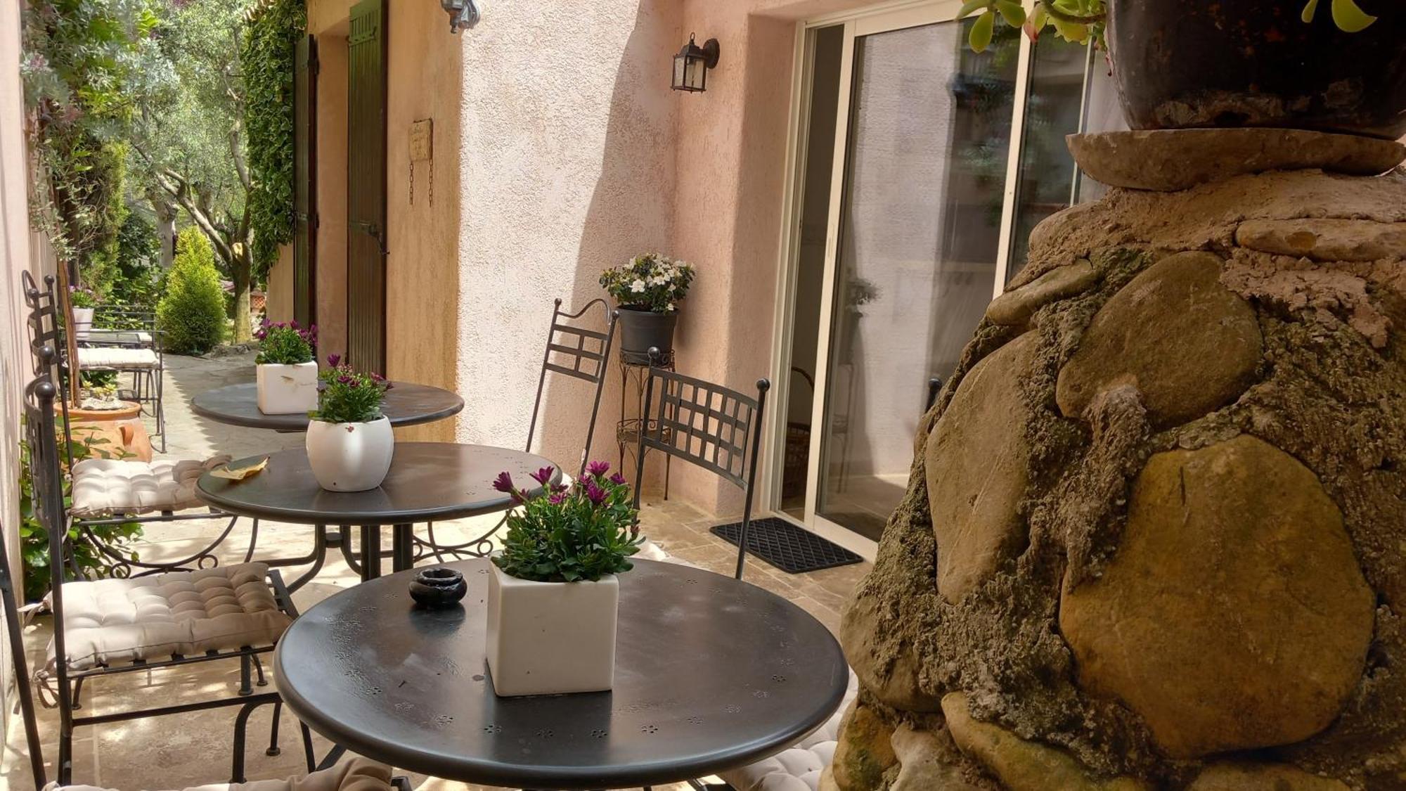 La Sapiniere -Chambres Climatisees Buisson Bagian luar foto
